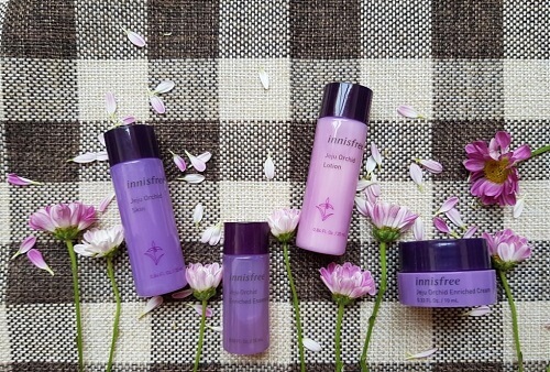 Bộ dưỡng da innisfree jeju orchid special kit được hàng ngàn cô gái lựa chọn và tin dùng Bộ dưỡng da innisfree jeju orchid special kit được hàng ngàn cô gái lựa chọn và tin dùng